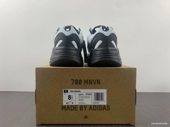 Blue GZ0711 MNVN 700 Yeezy Adidas Boost Tint 0709